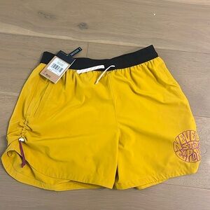 The North Face Trailwear OKT Trail Shorts
Women's large Arrowwood Yellow NWT